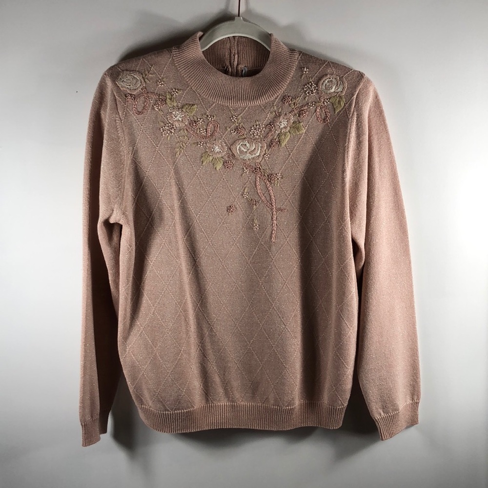 VTG Embroidered beaded pink turtleneck
